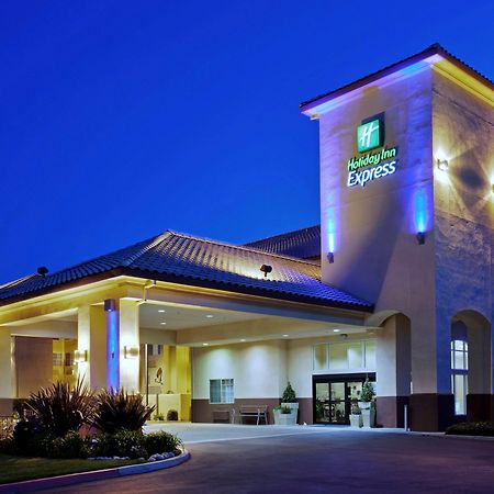 Holiday Inn Express Madera By Ihg Экстерьер фото