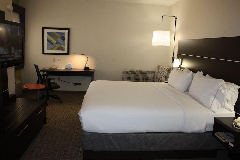 Holiday Inn Express Madera By Ihg Экстерьер фото