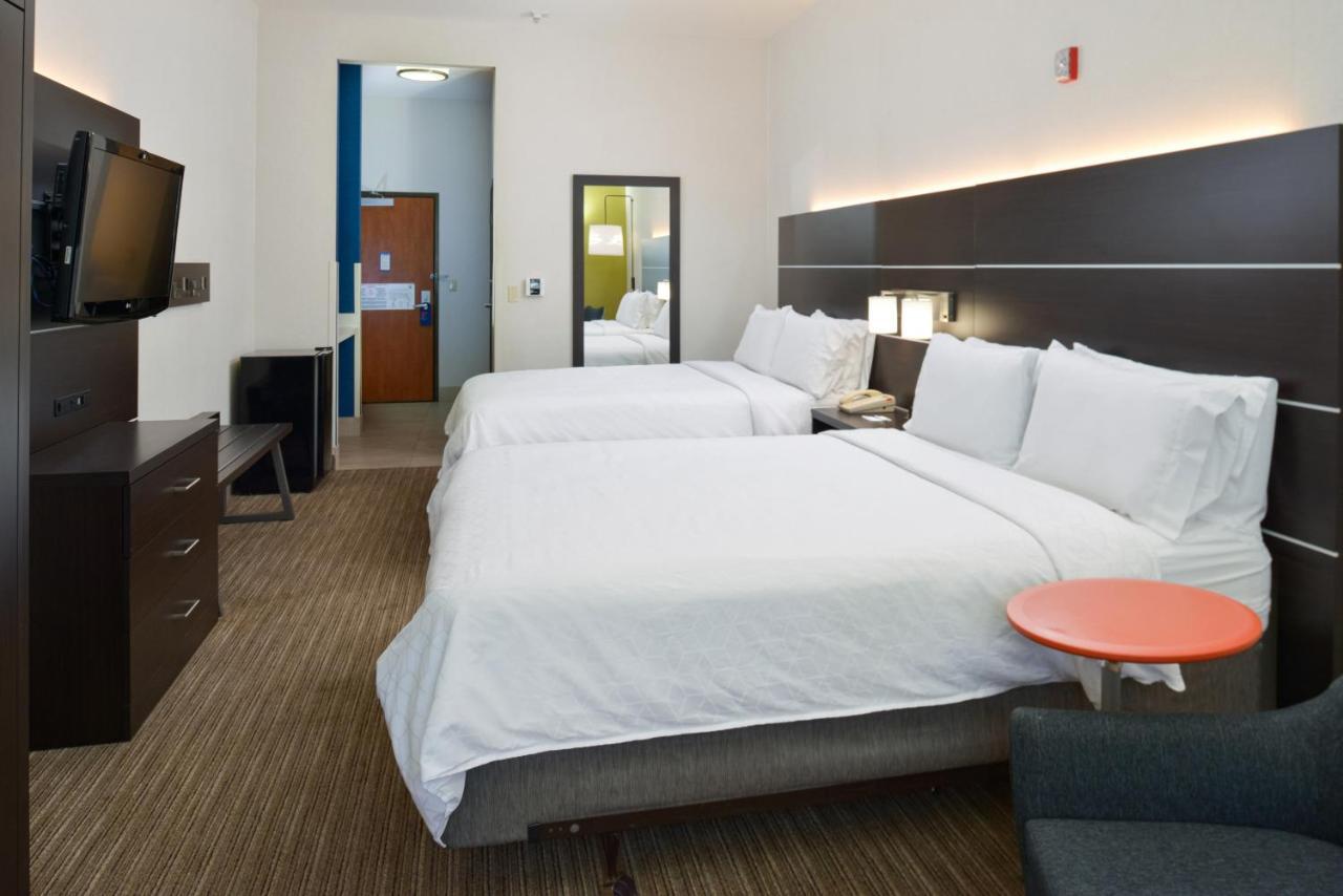 Holiday Inn Express Madera By Ihg Экстерьер фото