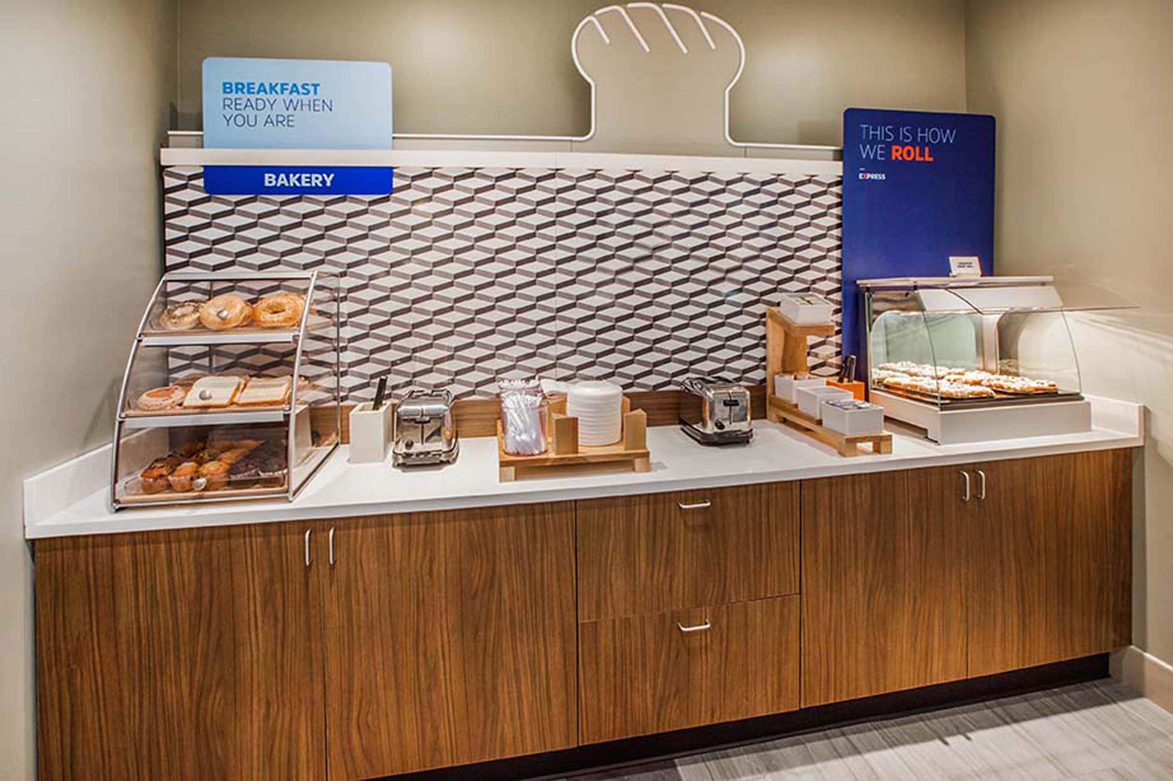 Holiday Inn Express Madera By Ihg Экстерьер фото