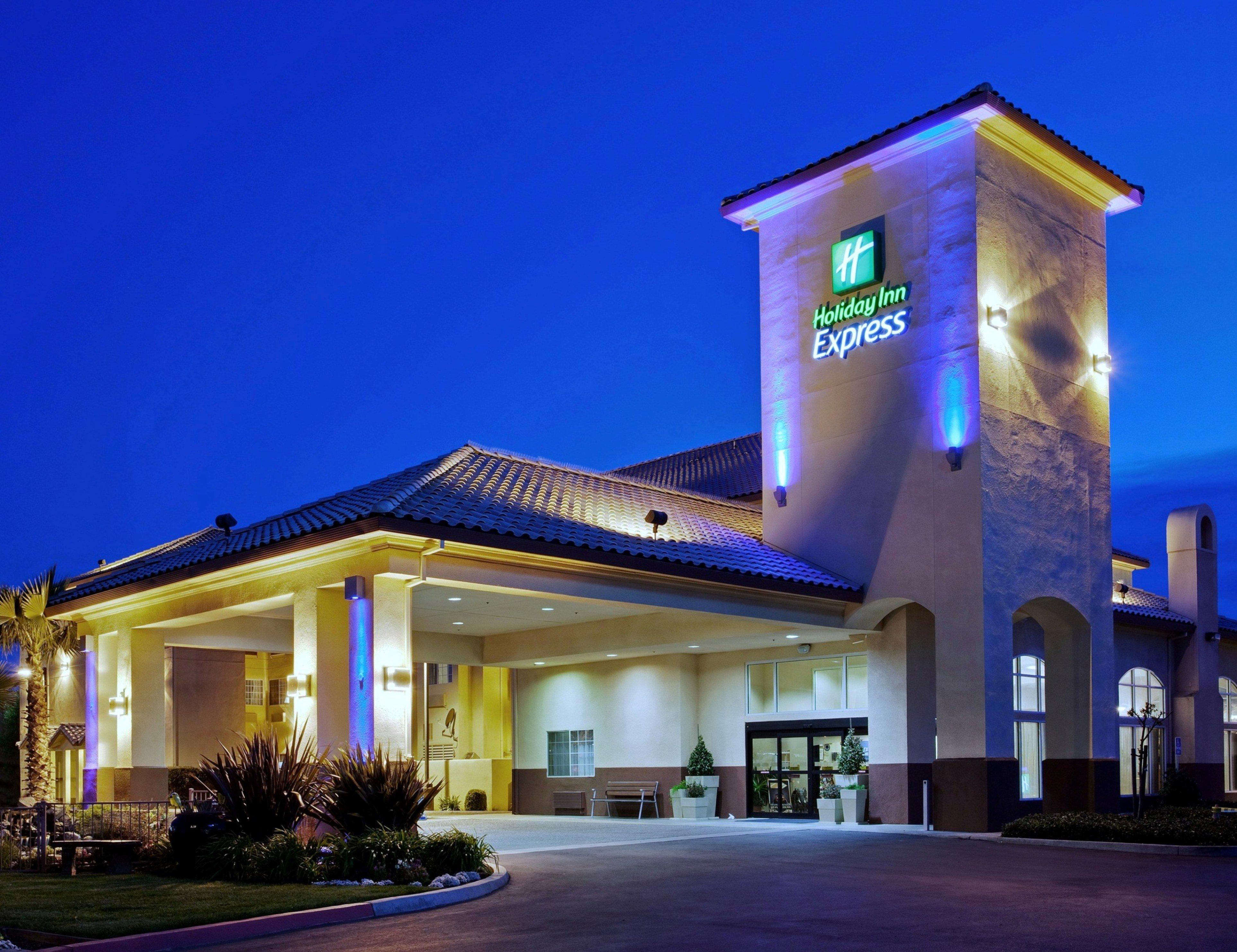 Holiday Inn Express Madera By Ihg Экстерьер фото