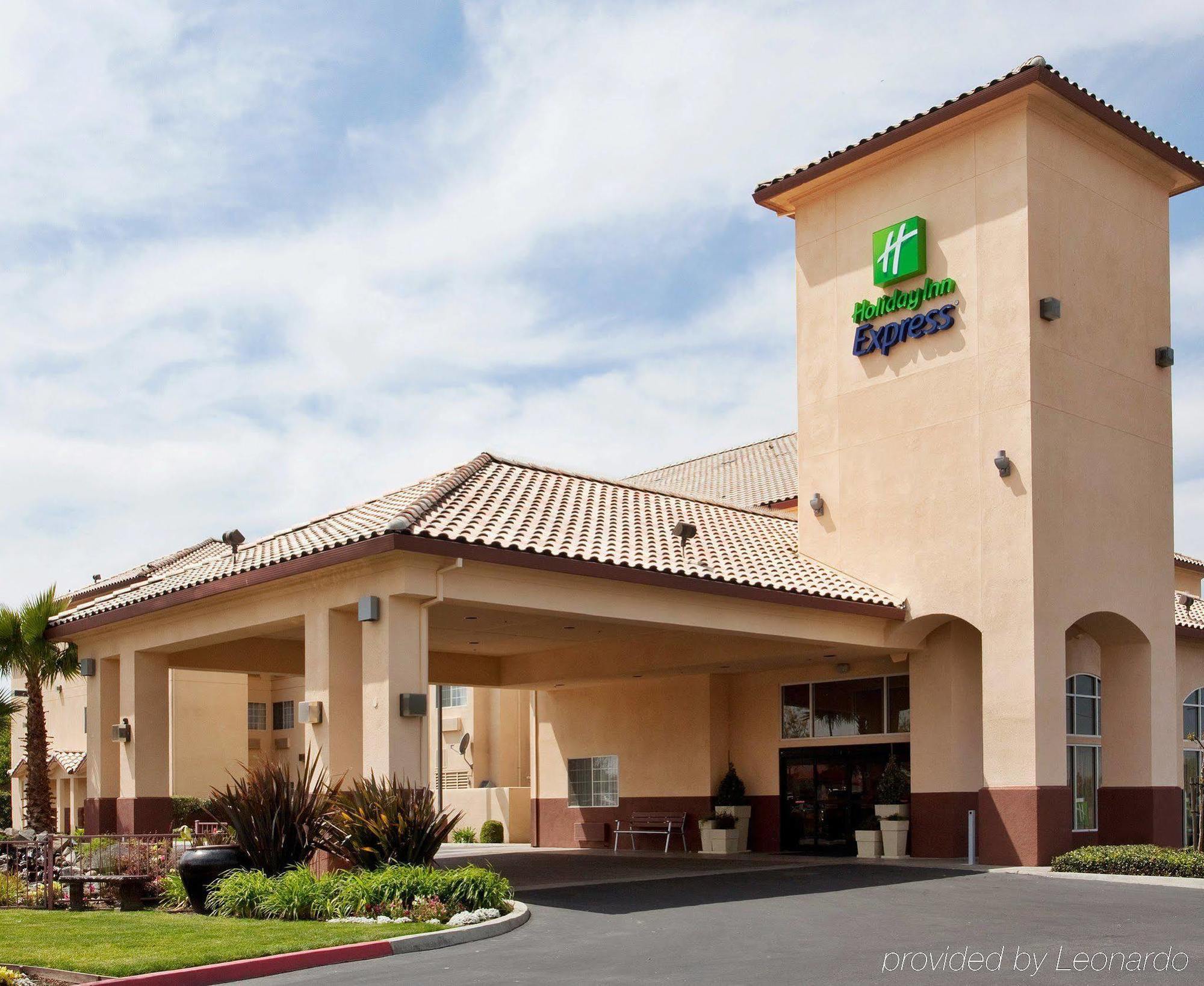 Holiday Inn Express Madera By Ihg Экстерьер фото