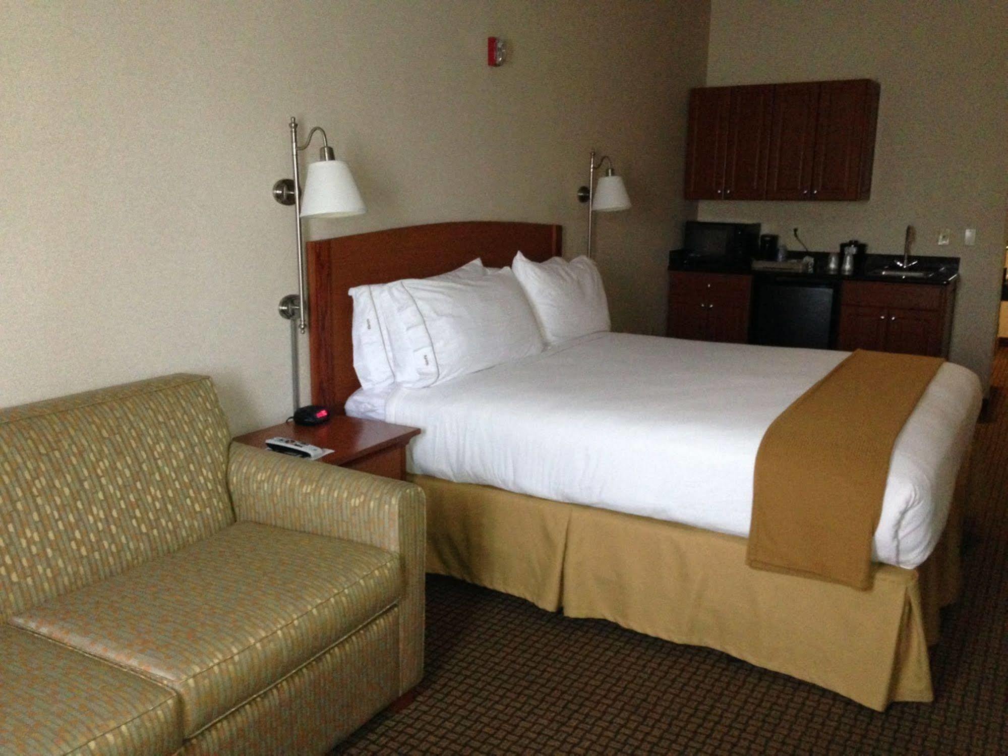 Holiday Inn Express Madera By Ihg Экстерьер фото